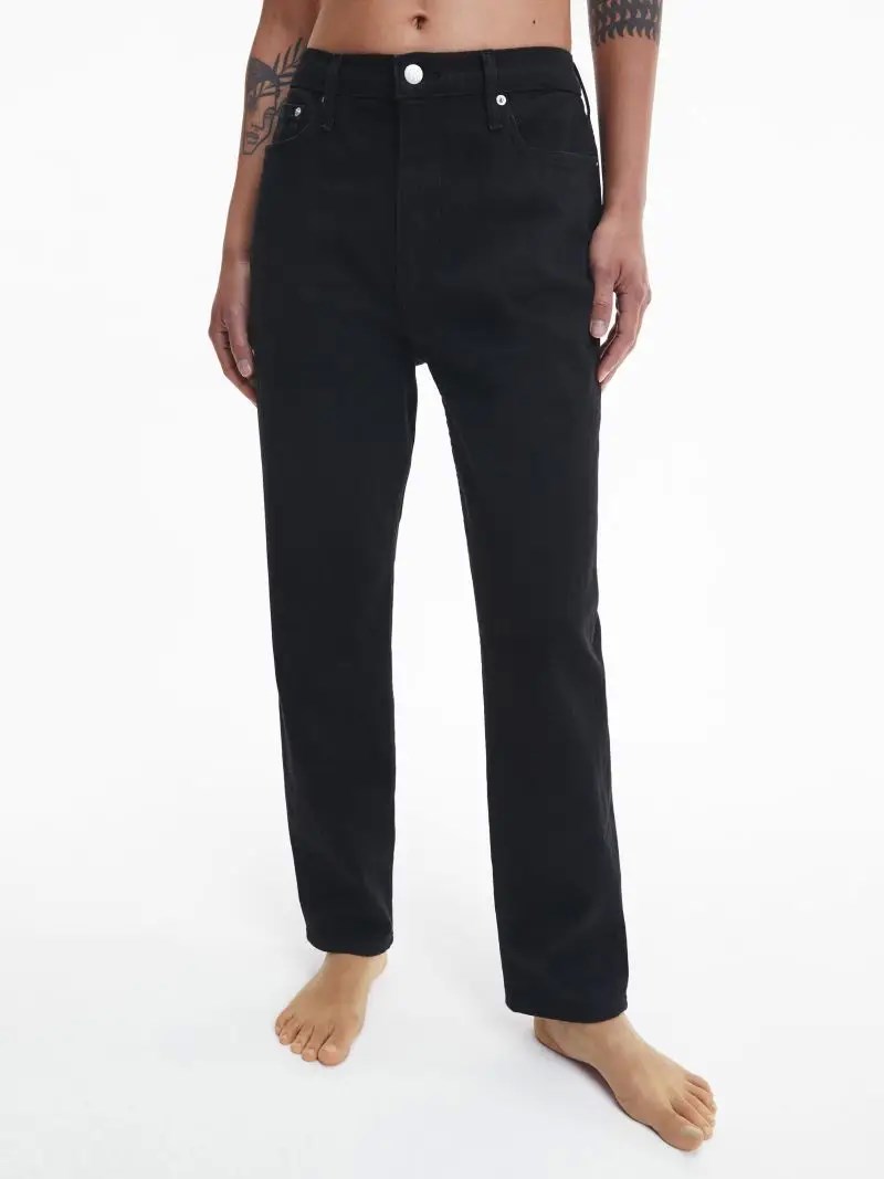 Η διαχρονικότητα και το flexibility του CK Black Denim που φέρνει το coolness των 90s’ στα roaring 20s’ - εικόνα 9