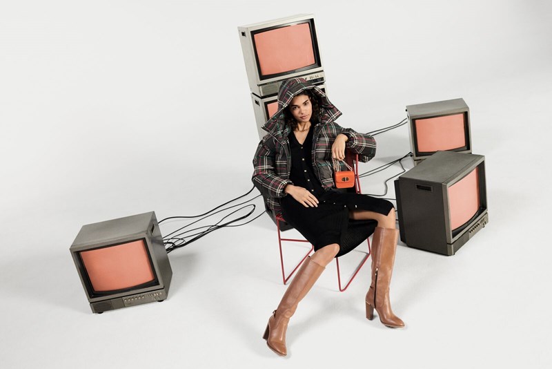 H χειμερινή συλλογή της Tommy Hilfiger επαναπροσδιορίζει το preppy style! - εικόνα 2