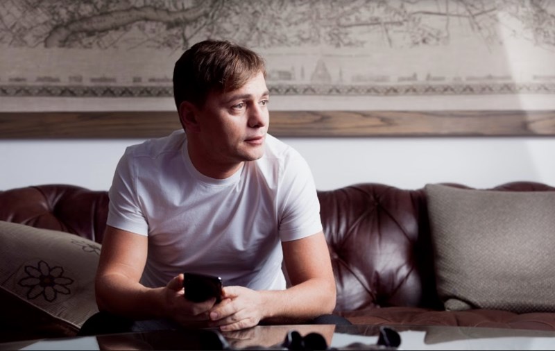 Αυτός ο άνθρωπος θα σας πείσει να βγείτε ραντεβού μέσω dating app - εικόνα 3