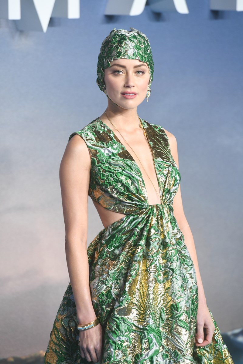 Η πιο... θαλασσινή εμφάνιση της Amber Heard - εικόνα 1