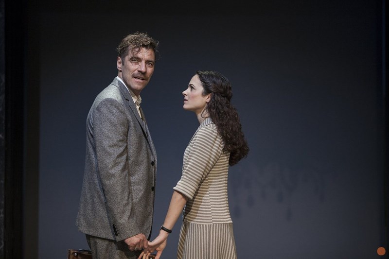 8 παραστάσεις για να δείτε τα Χριστούγεννα - εικόνα 7