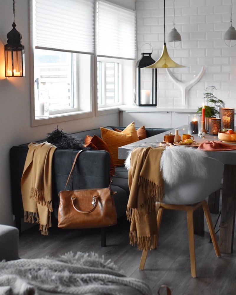 Η πιο ειδυλλιακή ατμόσφαιρα κρύβεται μέσα στους τοίχους αυτού του σπιτιού (δεν έχεις δει κάτι πιο cozy!) - εικόνα 11