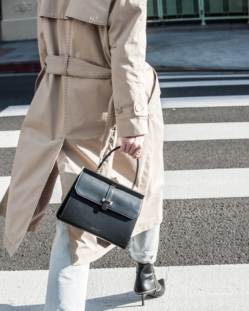 10 κομμάτια που θα αγοράσεις στις εκπτώσεις και θα φορέσεις όλη την άνοιξη - εικόνα 1