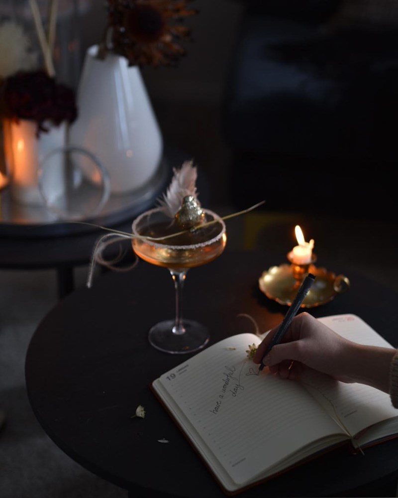 Η πιο ειδυλλιακή ατμόσφαιρα κρύβεται μέσα στους τοίχους αυτού του σπιτιού (δεν έχεις δει κάτι πιο cozy!) - εικόνα 13