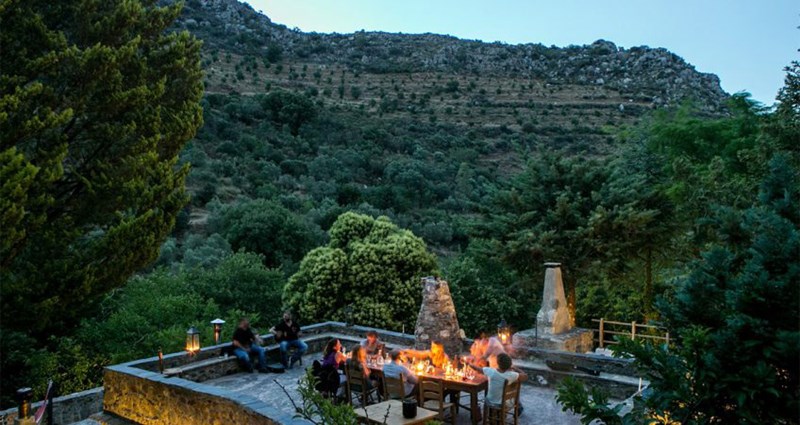 Μηλιά: Μια πέτρινη γειτονιά στην δυτική Κρήτη όπου η επιστροφή στην απλότητα αποκτάει πραγματικό νόημα - εικόνα 1