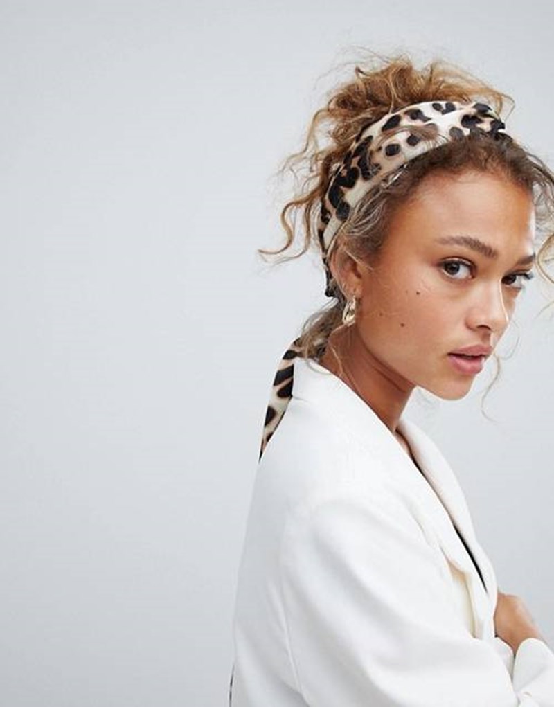 5 απλά hairstyles για να νιώσεις ανανεωμένη σε λίγα μόνο λεπτά - εικόνα 3