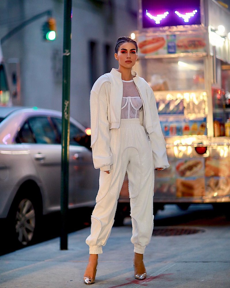 Γιατί η Camila Coelho μαγνητίζει πάντα πάνω της όλα τα φωτογραφικά φλας; - εικόνα 4