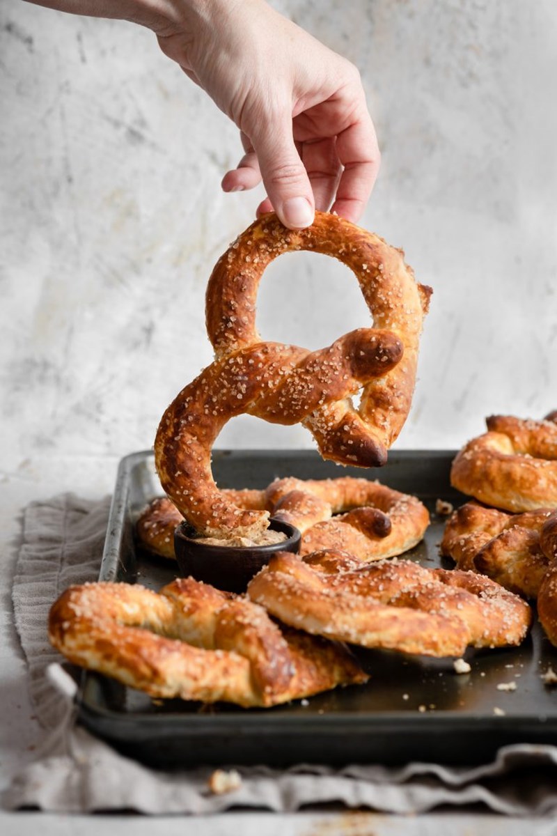 Αυτό το weekend το σπίτι θα μυρίσει... σπιτικά pretzels! - εικόνα 1