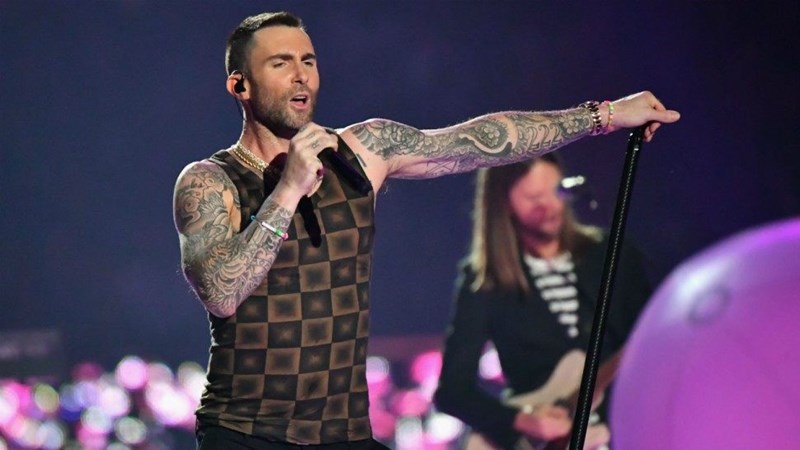 Η εμφάνιση του Adam Levine στο Super Bowl ξεσήκωσε το Twitter - εικόνα 3