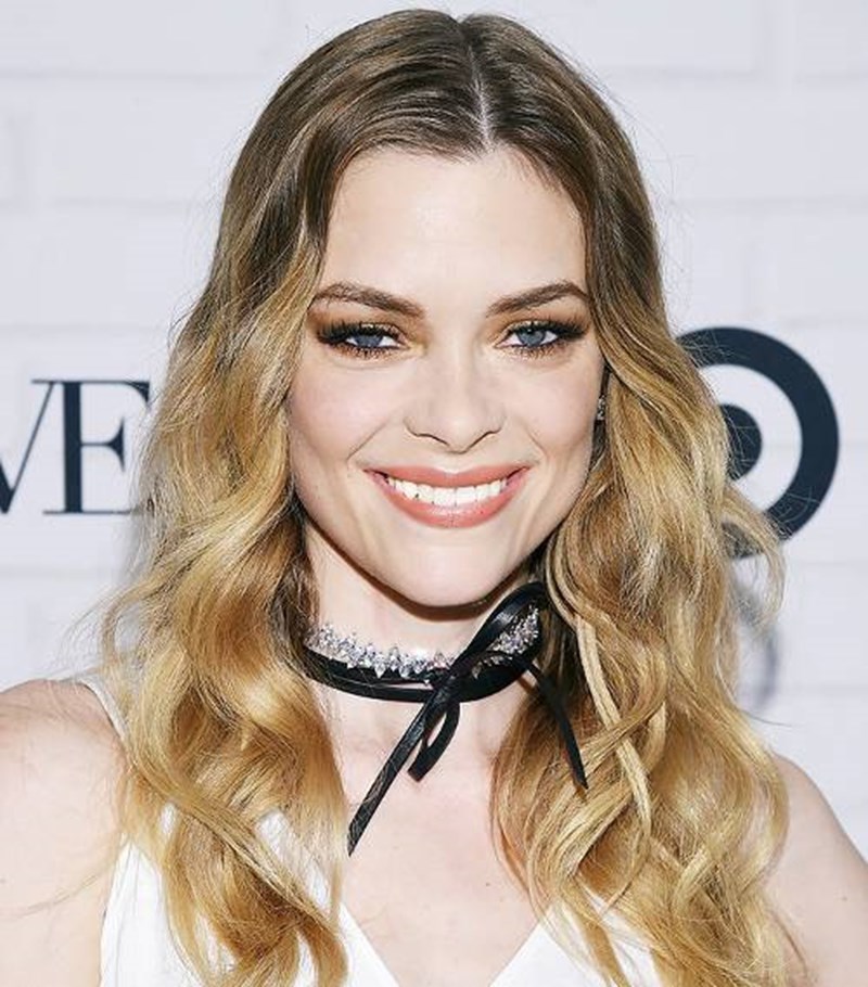 Πώς διατηρούν την υπέροχη επιδερμίδα τους οι ομορφότερες σταρ; - εικόνα 2