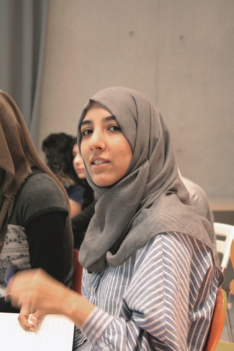 Μαχντιά Χουσεϊνί: «Θέλω οι γυναίκες να μη σιωπούν απέναντι στη βία» - εικόνα 1