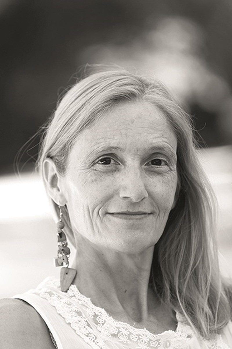 Έλενα Μαρούτσου: «Η γυναίκα δημιουργός έχει προχωρήσει, διανύοντας τεράστιες αποστάσεις αυτοπροσδιορισμού και κοινωνικοποίησης» - εικόνα 1