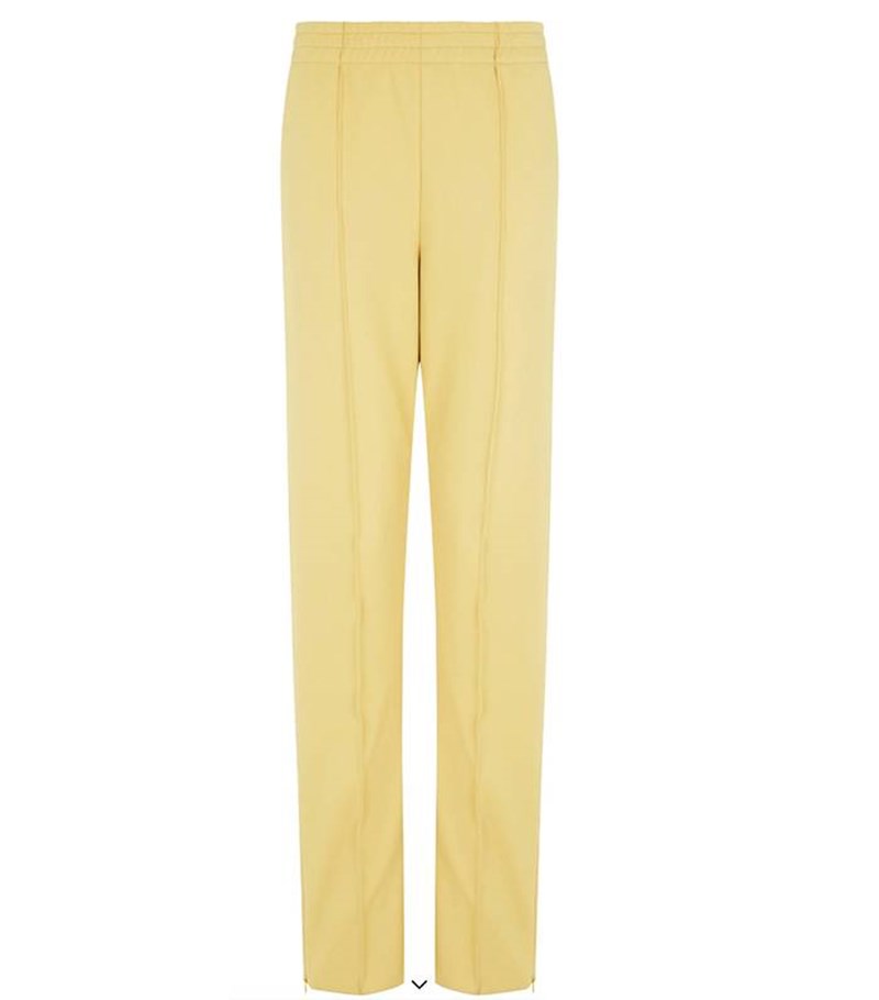 7 υπέροχοι τρόποι να φορέσεις το παστέλ κίτρινο (+ τα αγαπημένα μας κομμάτια) - εικόνα 5