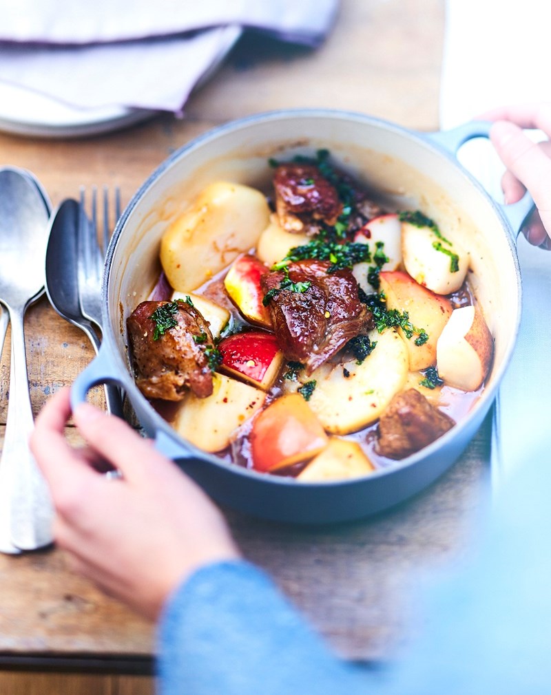 5 συνταγές με αρνί για να ετοιμάσετε το πιο λαχταριστό πασχαλινό τραπέζι - εικόνα 4