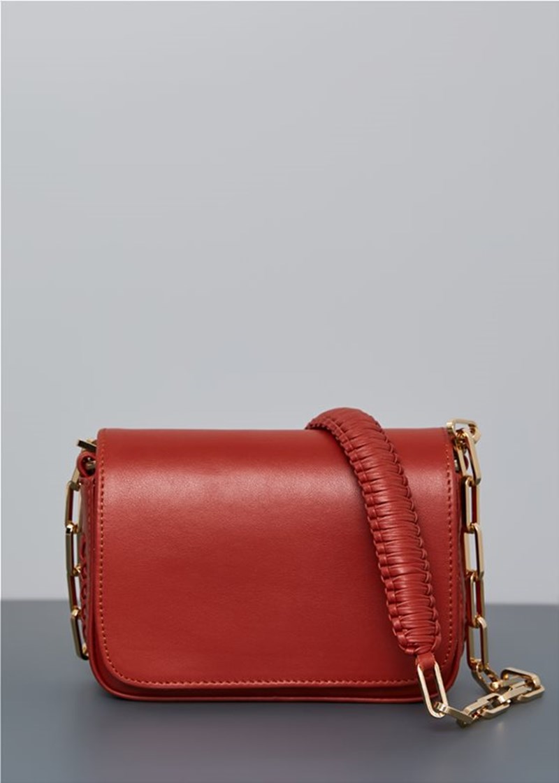 Καλεσμένη σε γάμο; Ανακαλύψαμε όλα τα απαραίτητα για να εντυπωσιάσετε με το προσωπικό σας στυλ - εικόνα 8