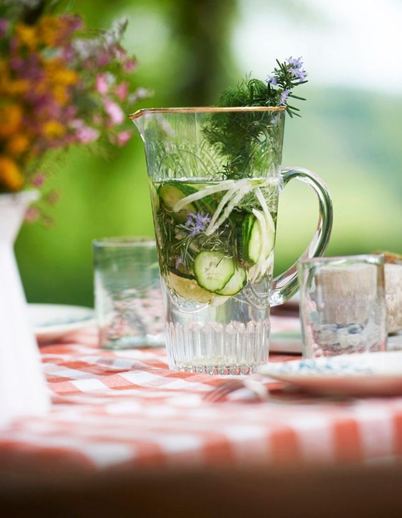 Detox Water: Ο ευκολότερος τρόπος να πίνεις όσο νερό χρειάζεται καθημερινά - εικόνα 2