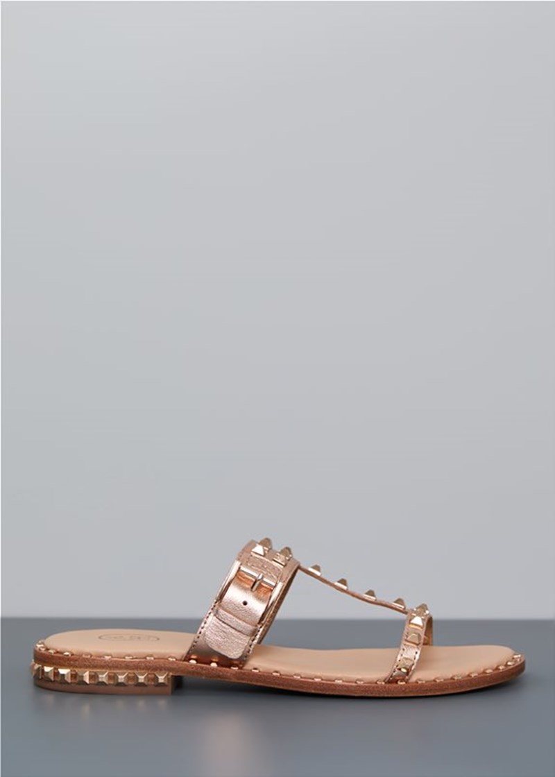 Top 24: Η βαλίτσα των διακοπών χρειάζεται αυτά τα κομμάτια - εικόνα 9