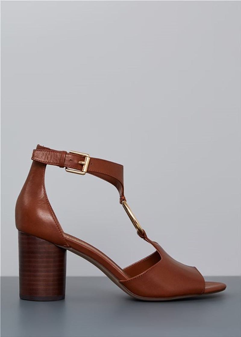 10 ψηλοτάκουνα πέδιλα για τις πιο glam καλοκαιρινές εμφανίσεις - εικόνα 11