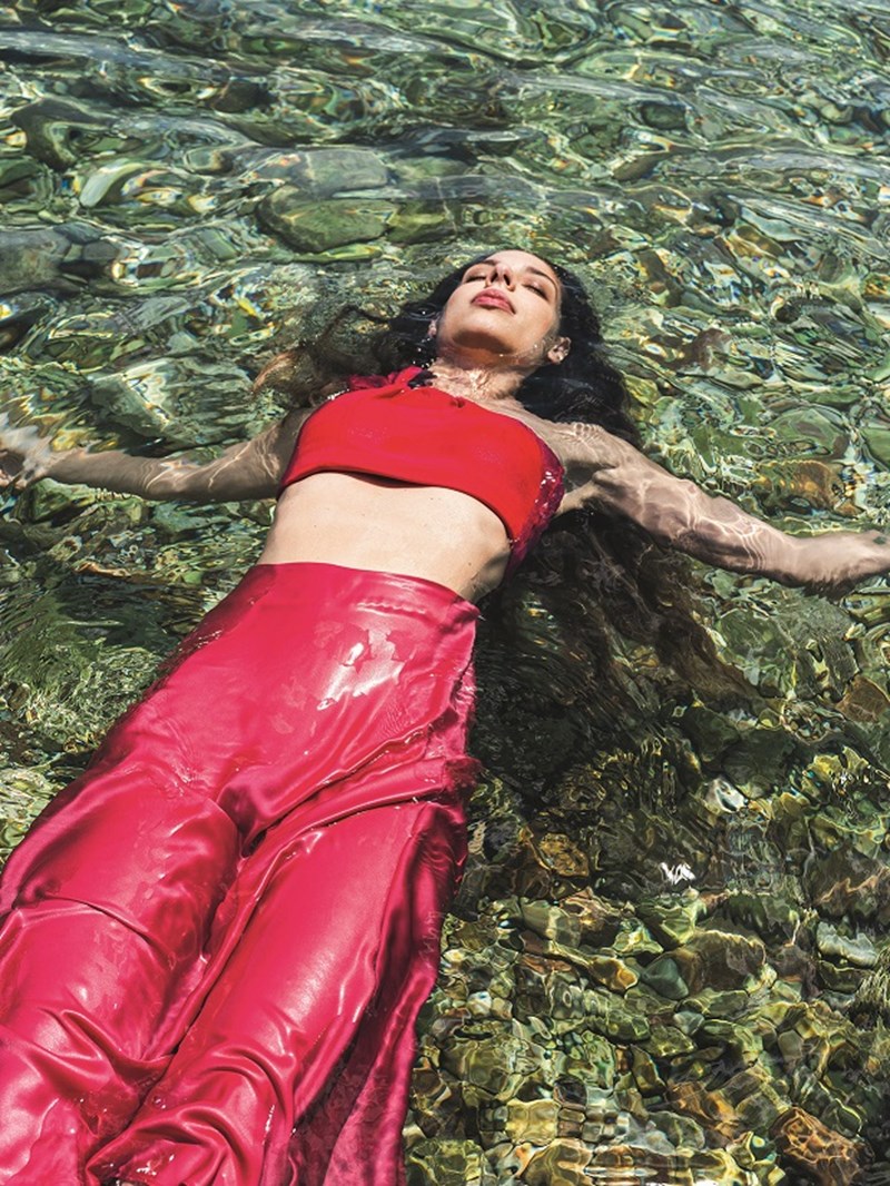 Ηλιάνα Μαυρομάτη: «Επιπλέω το ίδιο εύκολα με το να βουτάω» - εικόνα 2