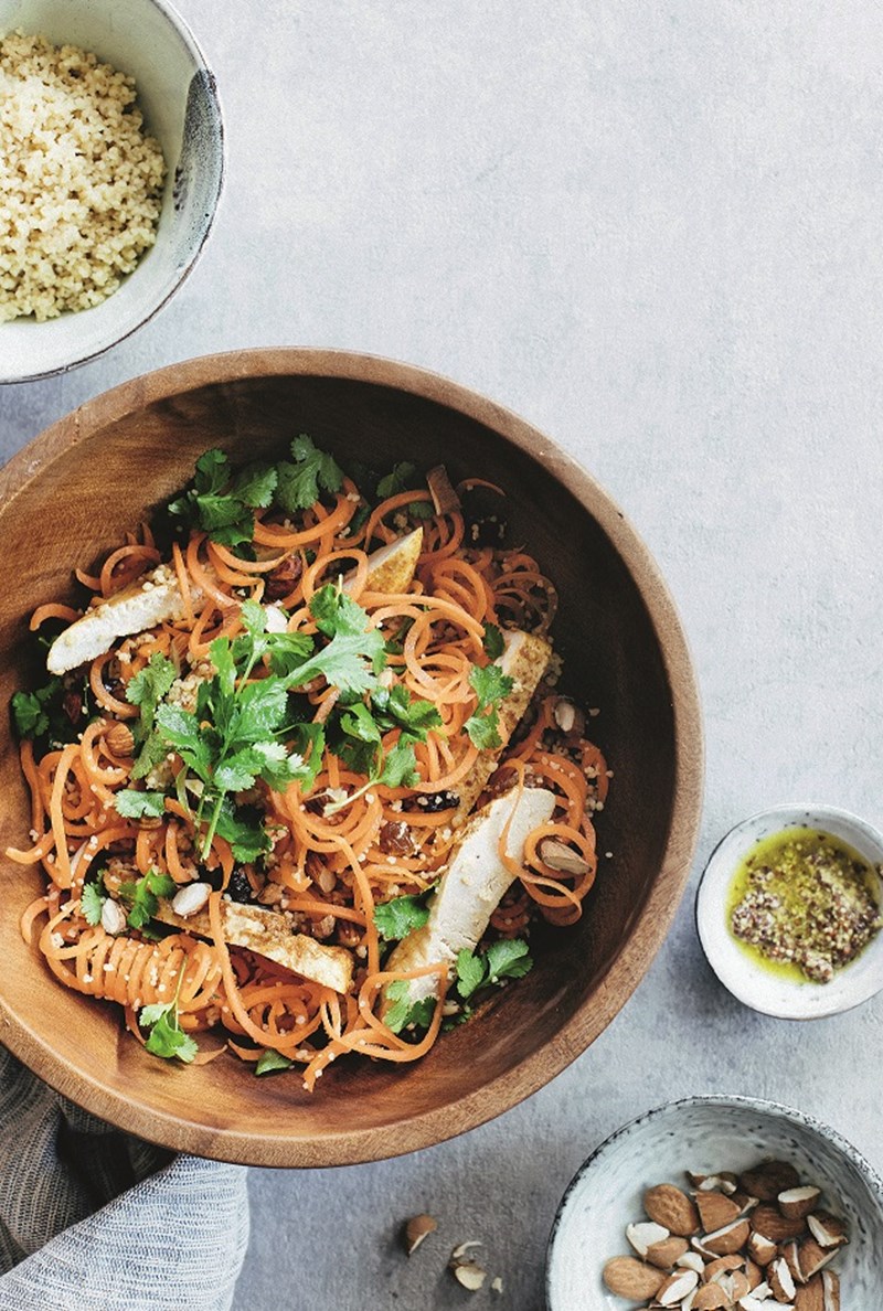 Το ελαφρύ γεύμα του weekend: Κοτόπουλο με σπαγγέτι λαχανικών - εικόνα 1