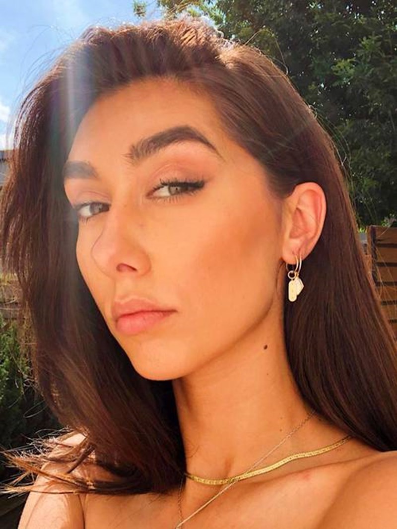 5 πρωτότυποι τρόποι να κάνεις layering με τα σκουλαρίκια σου. Γιατί ένα ζευγάρι δεν είναι ποτέ αρκετό... - εικόνα 1