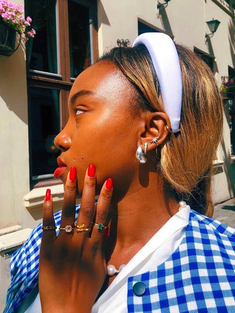 5 πρωτότυποι τρόποι να κάνεις layering με τα σκουλαρίκια σου. Γιατί ένα ζευγάρι δεν είναι ποτέ αρκετό... - εικόνα 3