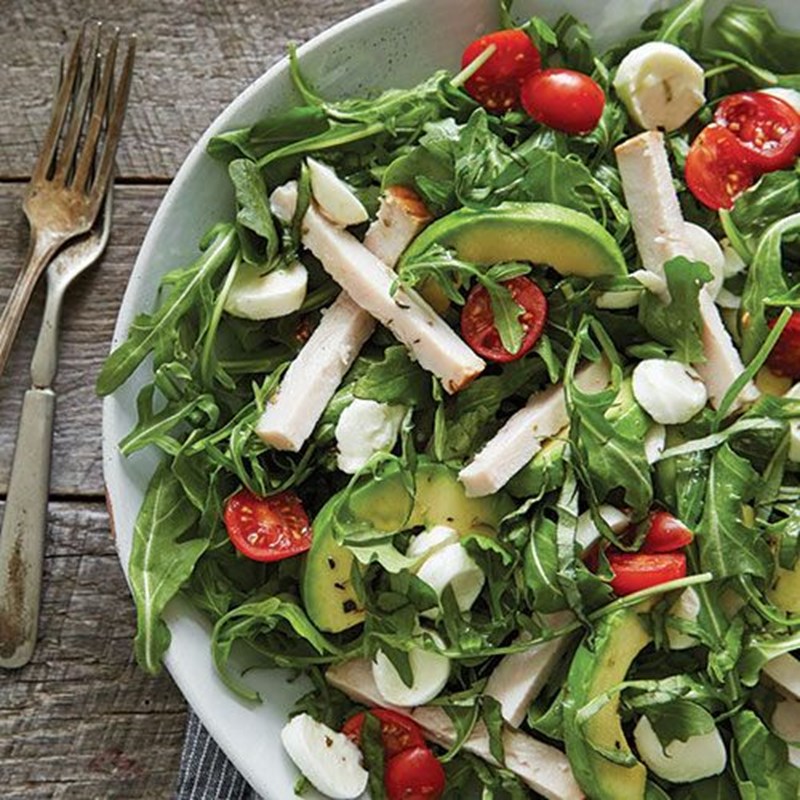 Με αυτή τη σαλάτα θα ξαναβρείς τη φόρμα σου μετά τις διακοπές - εικόνα 1