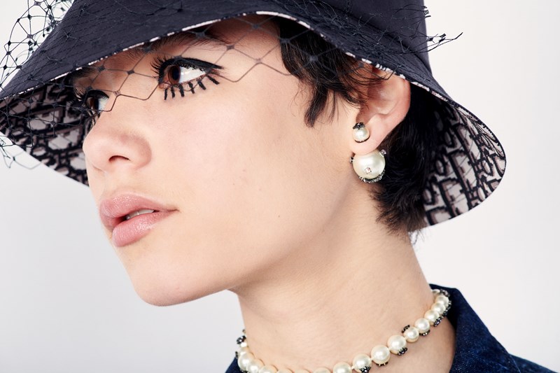 Τα τσόκερ είναι πάλι hot - εικόνα 1