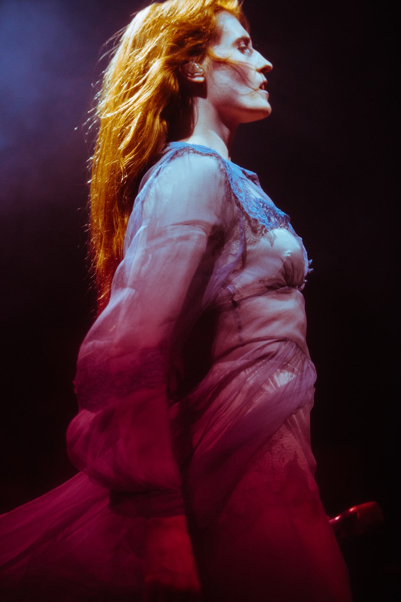Florence Welch: «Τα τραγούδια μου είναι πιο σοφά από μένα» - εικόνα 2