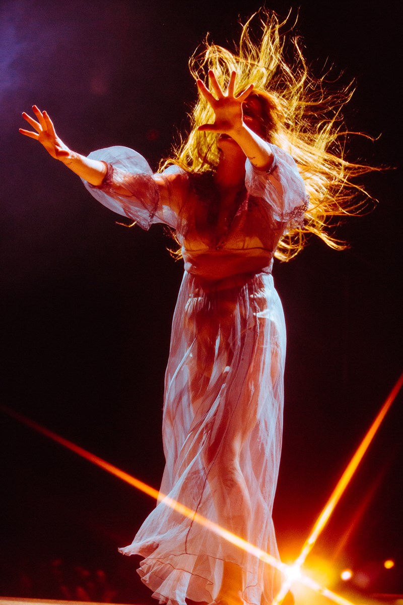 Florence Welch: «Τα τραγούδια μου είναι πιο σοφά από μένα» - εικόνα 3