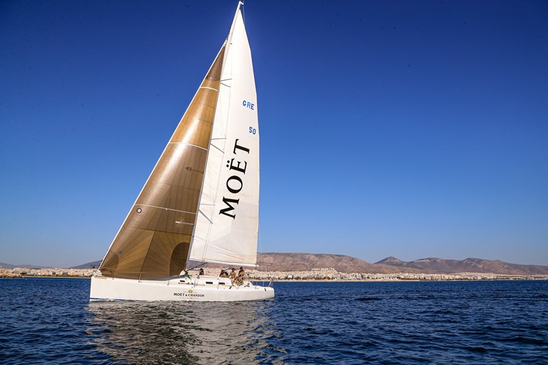 Ένας αγώνα ιστιοπλοΐας που προσέλκυσε όλα τα φώτα - εικόνα 1