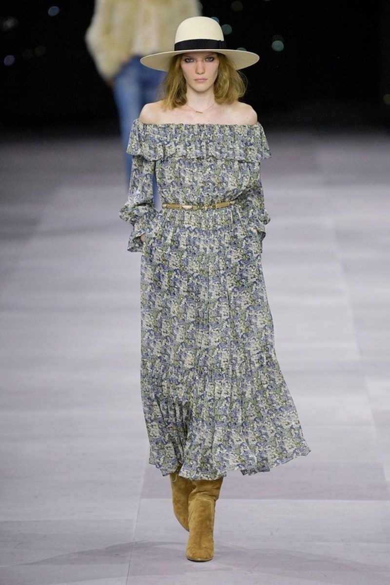 4 key looks από το show του οίκου Celine - εικόνα 2