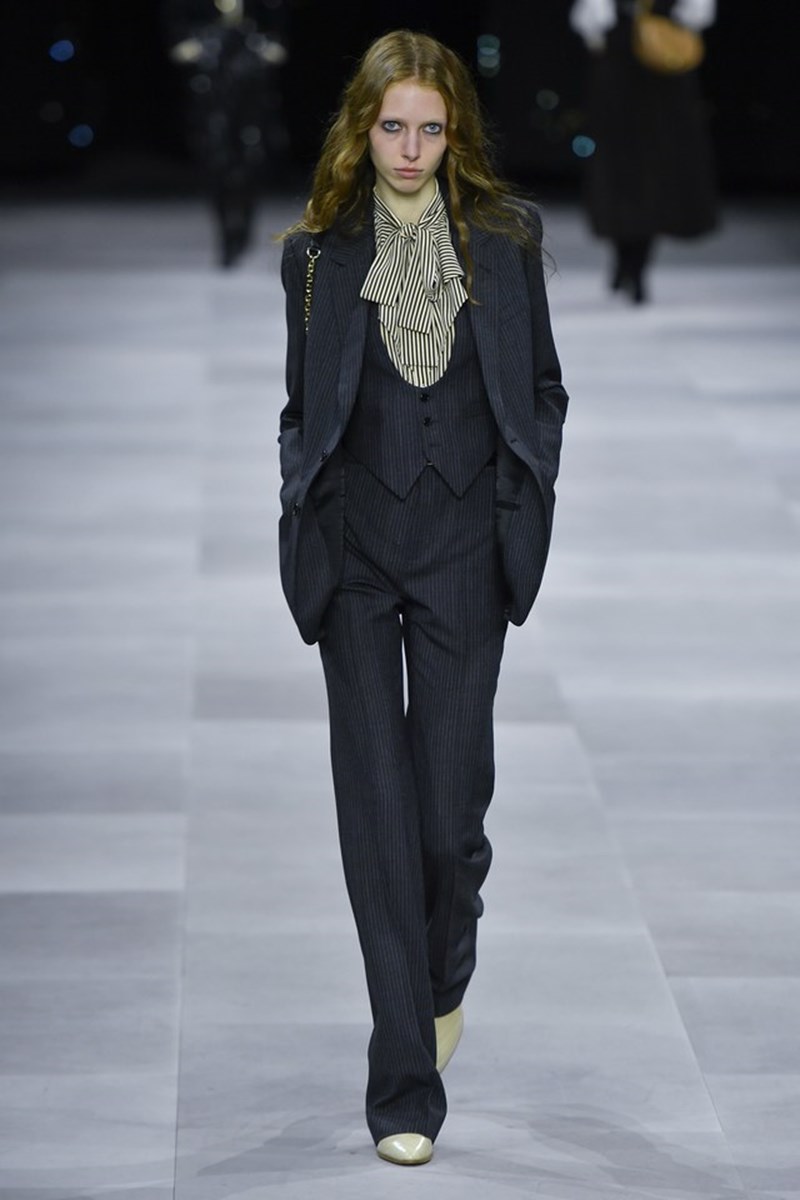 4 key looks από το show του οίκου Celine - εικόνα 4
