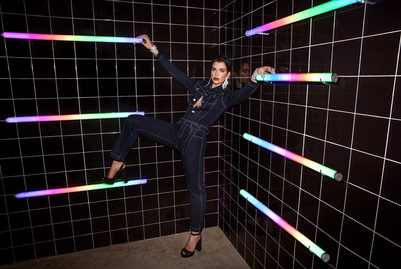 Η Dua Lipa σχεδίασε την πιο σέξυ συλλογή του φθινοπώρου - εικόνα 5