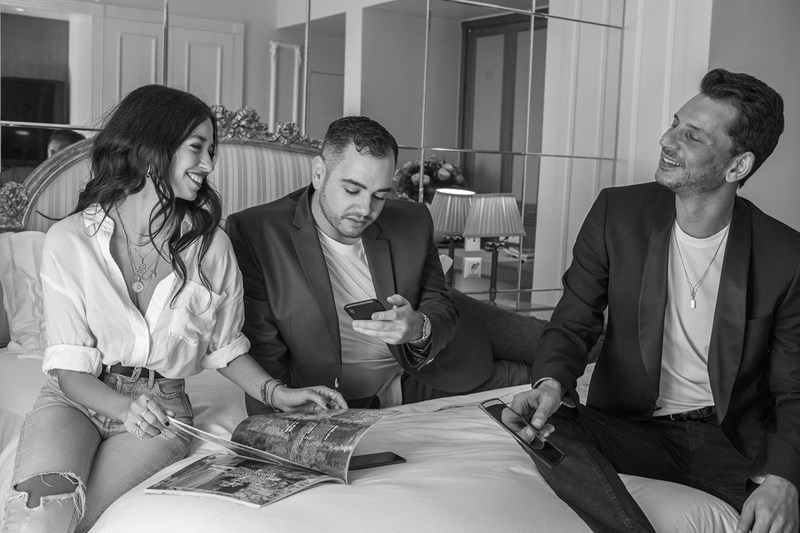 3 influencers εξηγούν στο ELLE.gr πώς οι παρέες στο Instagram μπορούν να κάνουν τη διαφορά - εικόνα 1