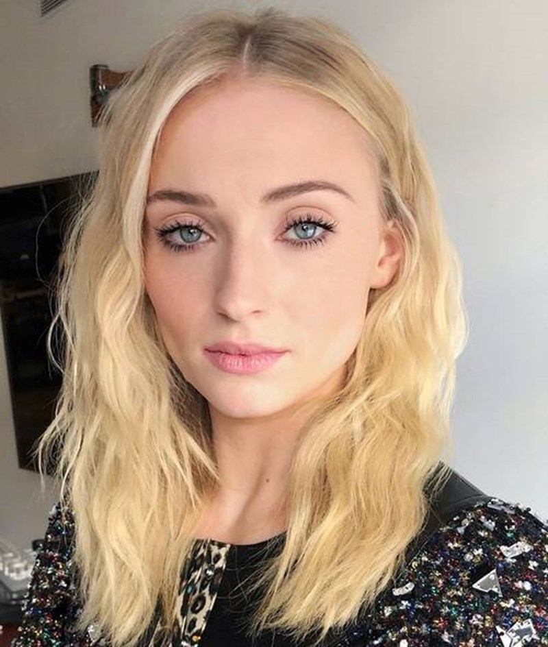 9 beauty looks της Sophie Turner που θα αντιγράψουμε άμεσα - εικόνα 4
