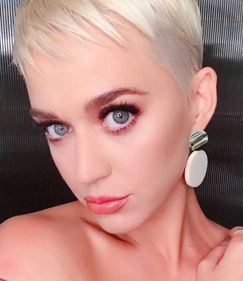 Οι αφέλειες πηγαίνουν σε όλες και εδώ θα βρεις την απόδειξη - εικόνα 5