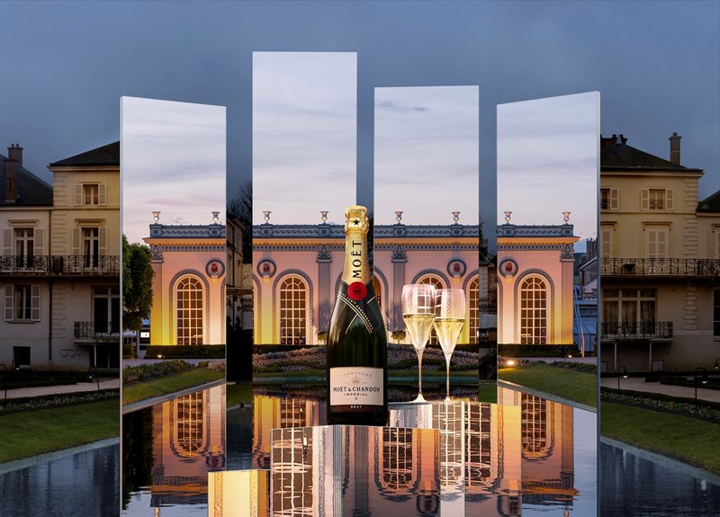 Η πιο όμορφη εποχή του χρόνου ξεκινά με ένα ποτήρι... σαμπάνια! - εικόνα 1