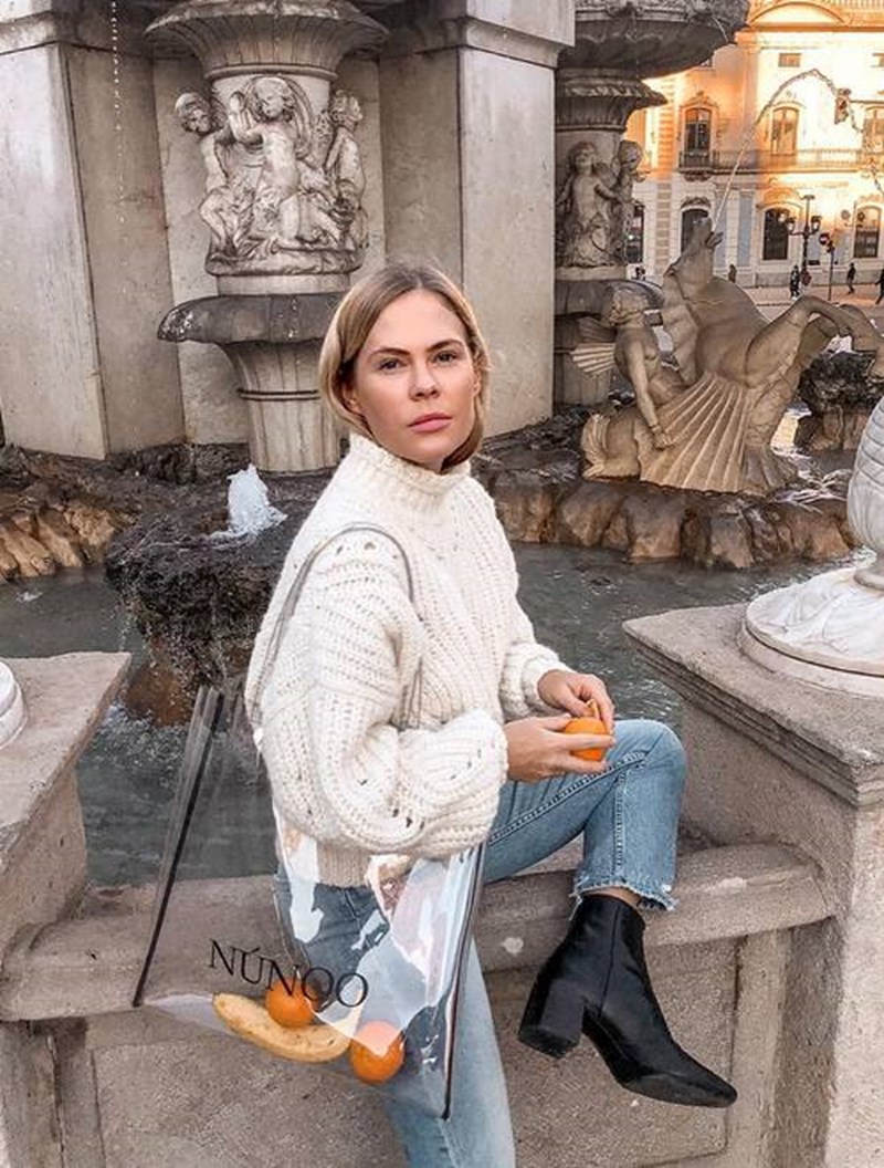 Ακόμα να αποκτήσεις ένα κρεμ πλεκτό; Δες γιατί το χρειάζεσαι άμεσα & 12 σχέδια για να διαλέξεις - εικόνα 1