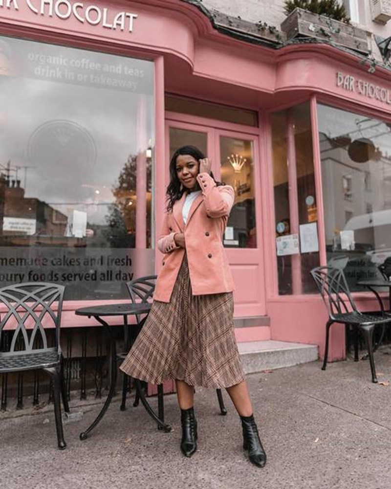 6 super stylish τρόποι να φορέσεις τώρα midi φούστα - εικόνα 3