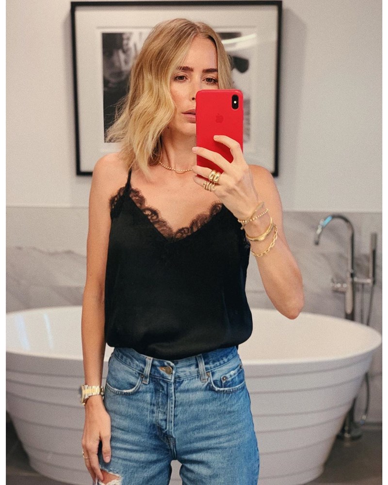 Anine Bing: 10 must-haves που έχει πάντα στα συρτάρια της το αγαπημένο μας style icon - εικόνα 1