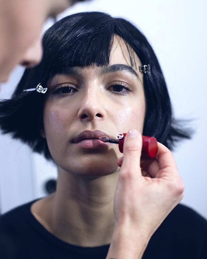 Must-try: Το neutral μακιγιάζ από την Haute Couture που πρέπει οπωσδήποτε να αντιγράψεις - εικόνα 4