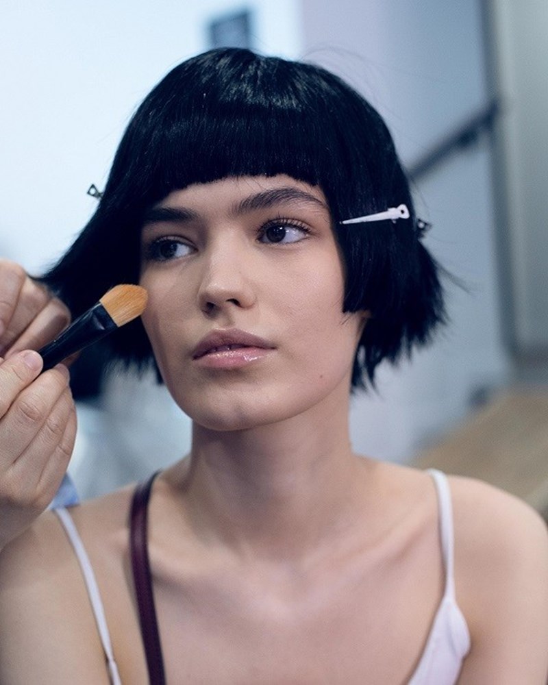 Must-try: Το neutral μακιγιάζ από την Haute Couture που πρέπει οπωσδήποτε να αντιγράψεις - εικόνα 3