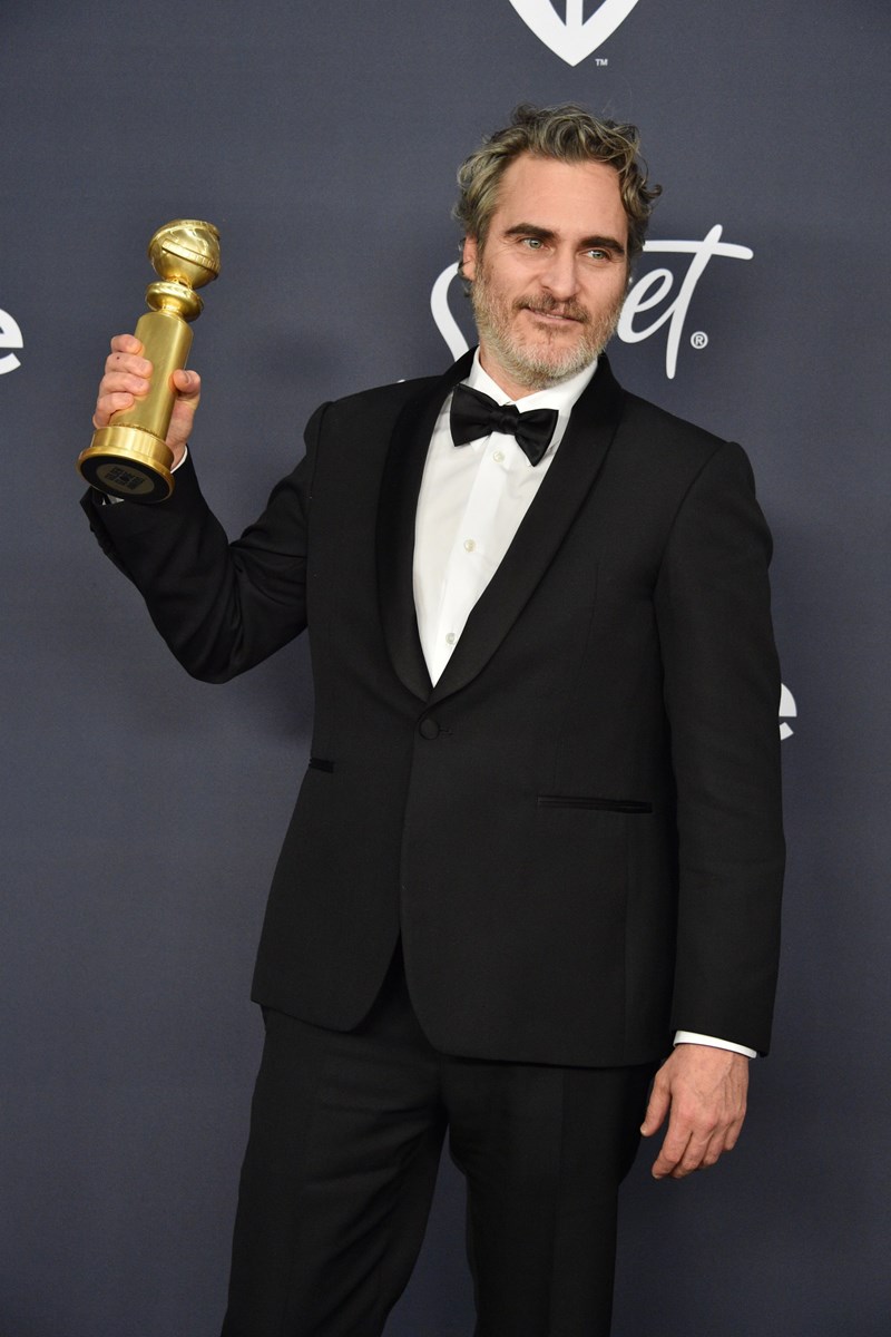 Joaquin Phoenix: Γιατί θα εμφανιστεί με το ίδιο κοστούμι σε όλα τα βραβεία; - εικόνα 1