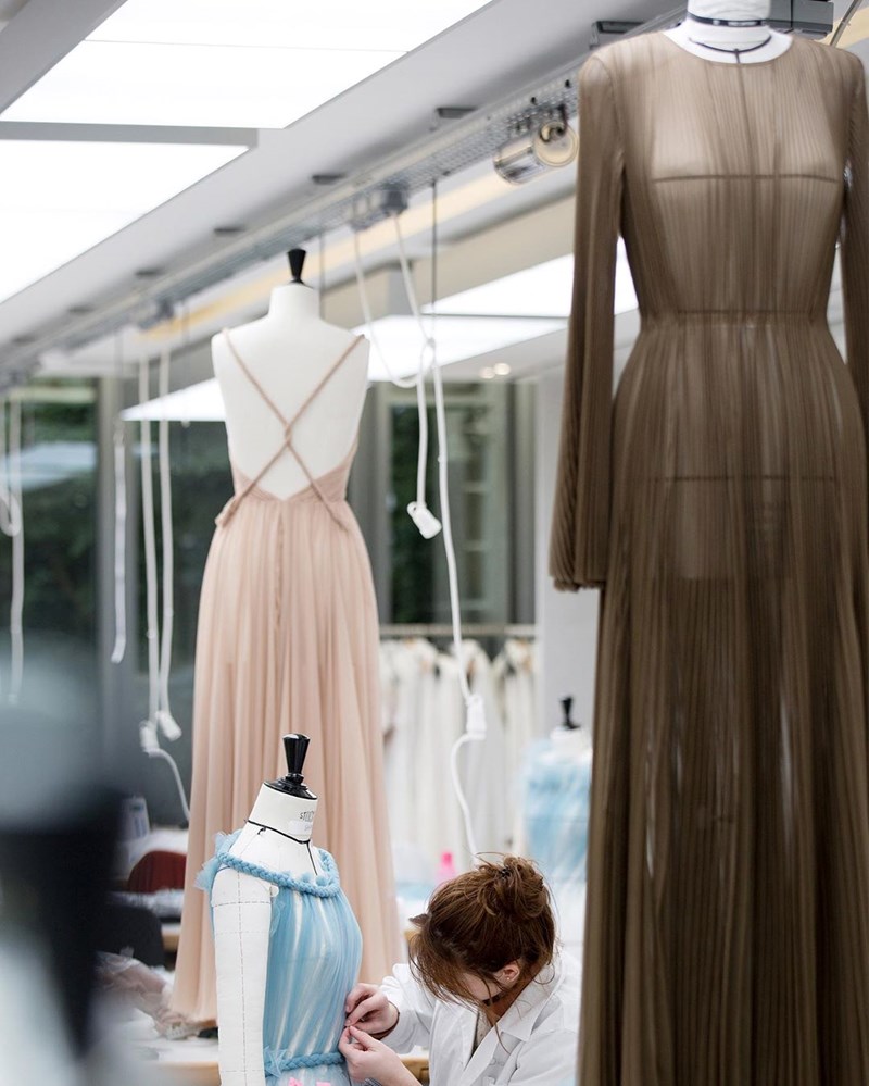 Πώς δημιουργήθηκαν τα μαγευτικά φορέματα Υψηλής Ραπτικής του οίκου Dior; - εικόνα 2