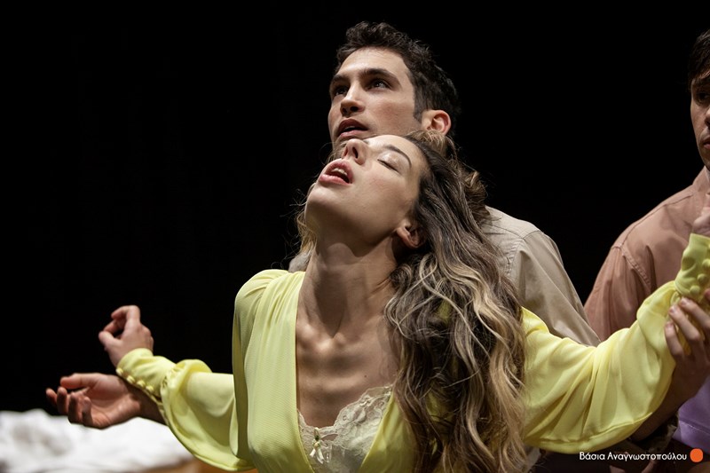 Τα πιο ωραία ελληνικά ερωτικά ποιήματα «ανεβαίνουν» στην σκηνή - εικόνα 2