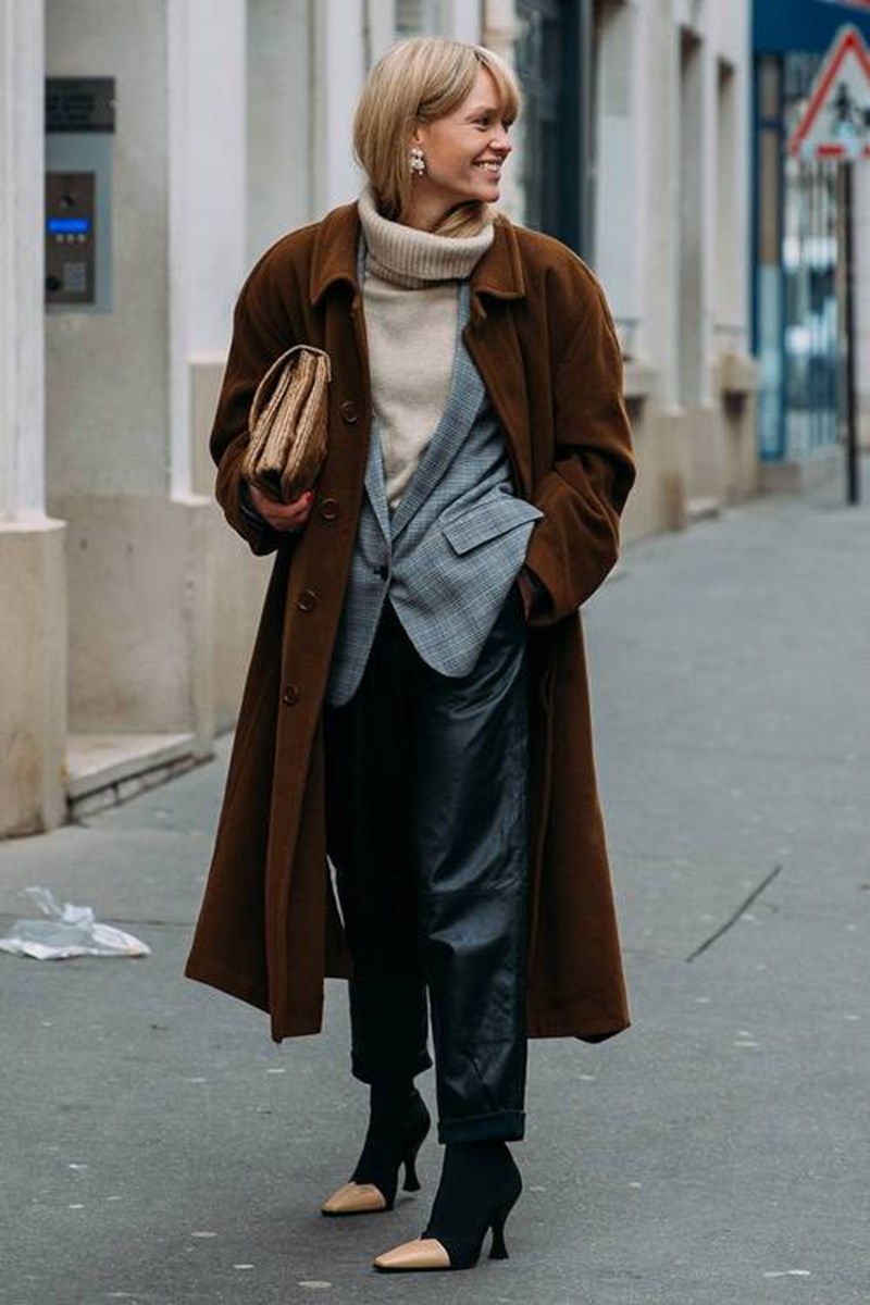 How to Style: Έτσι φοράμε τώρα τα φαρδιά πλεκτά - εικόνα 6