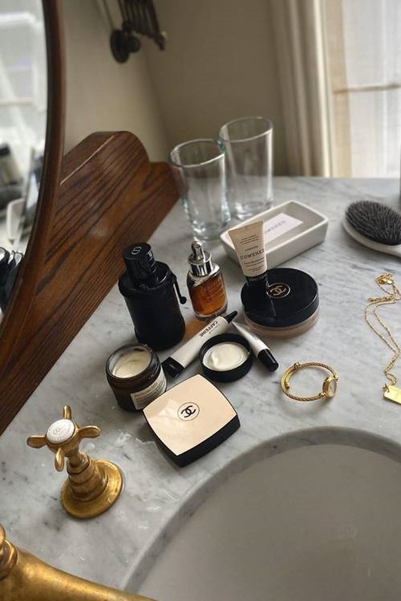 6 beauty λάθη που θα αφήσουμε πίσω μας το 2022 - εικόνα 1