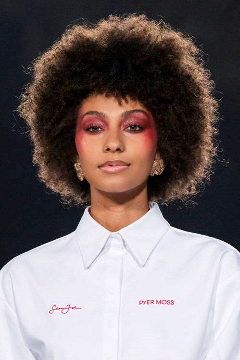 Οι μεγαλύτερες τάσεις στα μαλλιά κατευθείαν από τα ντεφιλέ - εικόνα 4