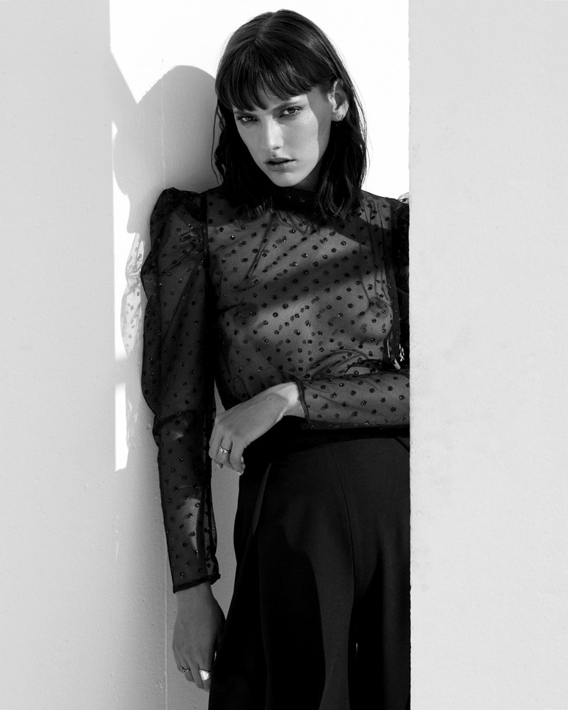 Touché: Η γοητεία της γεωμετρίας και του μινιμαλισμού σε ένα fashion brand - εικόνα 2